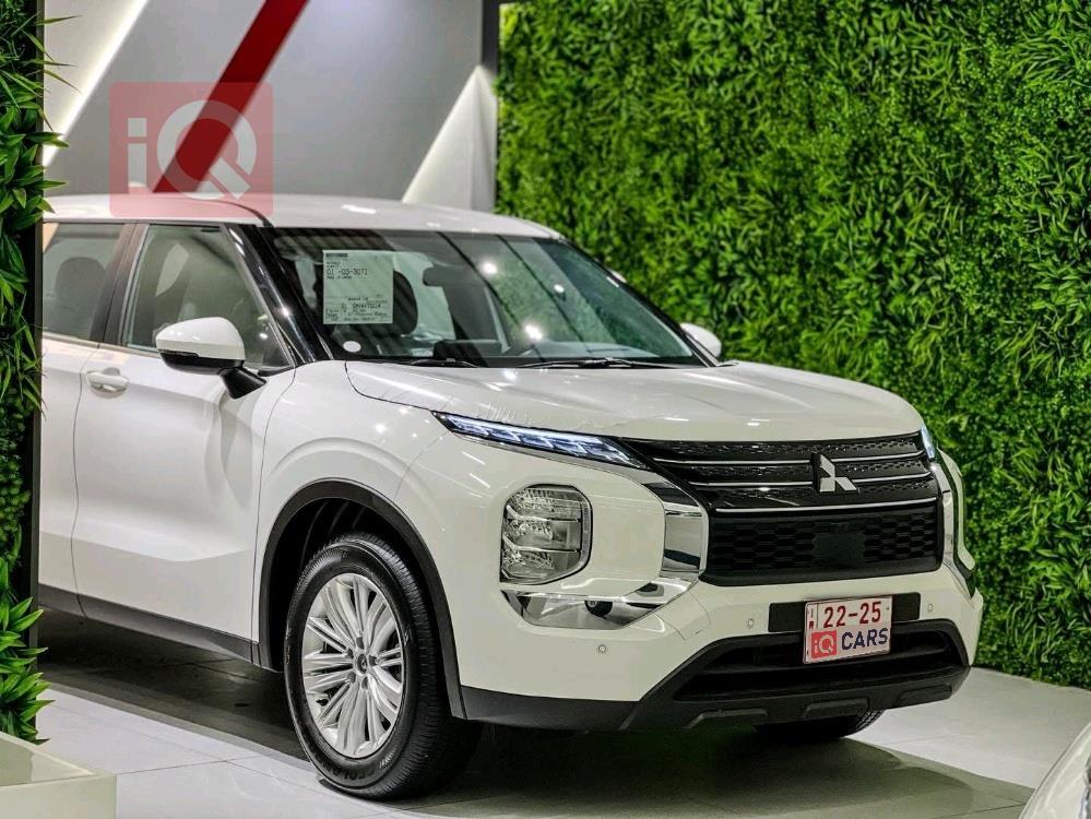 ميتسوبيشي اوتلاندر